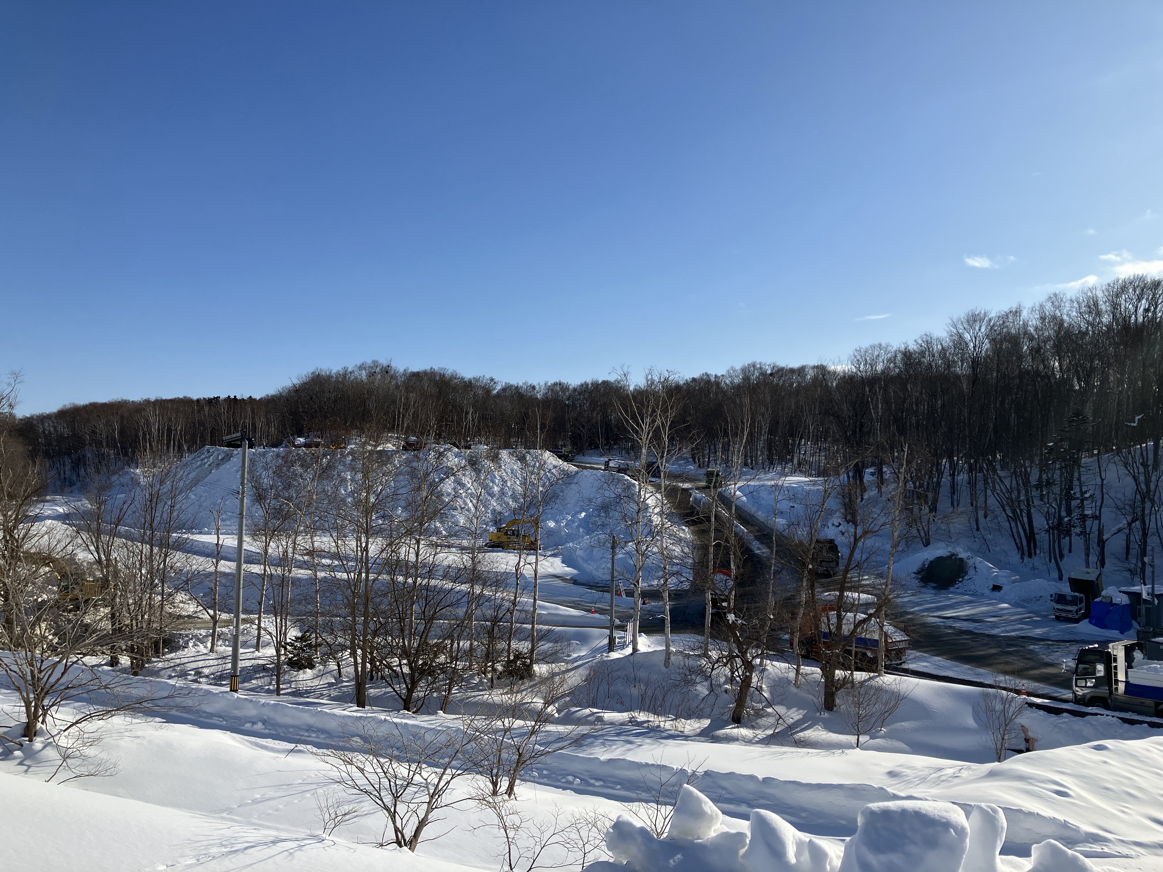 雪堆積場